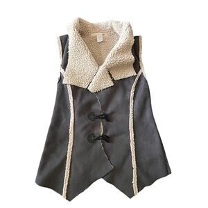 Ellison Gray Faux Suede Beige Faux Women's Vest Size Medium 100% Polyester
